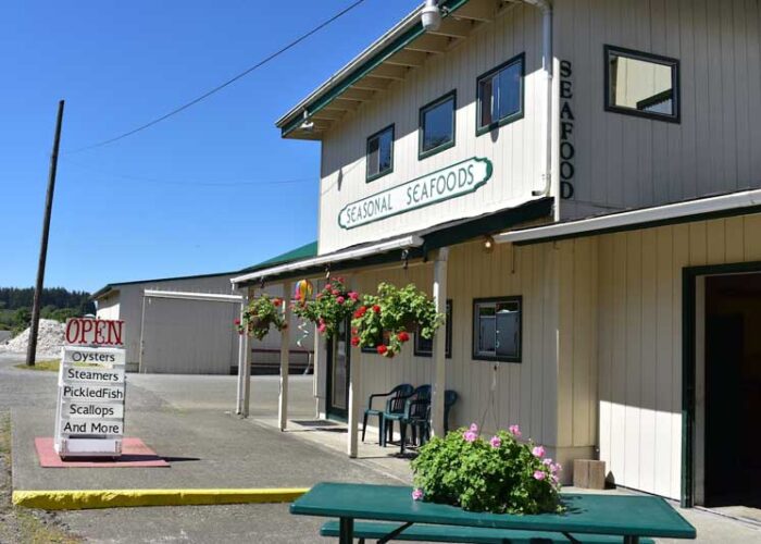 Bay Center Retail Storefront and dock